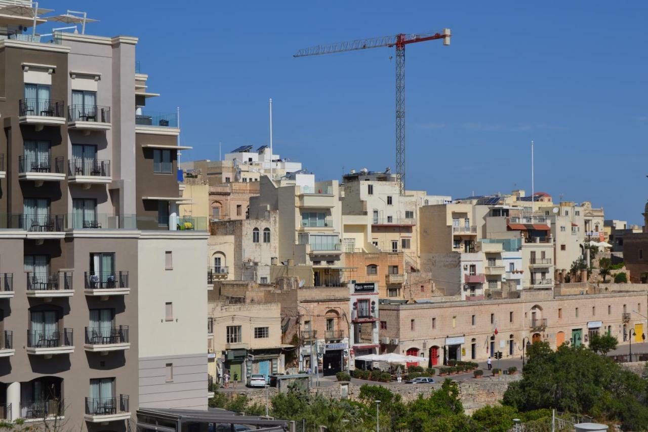 Mellieha Town Centre Bright & Spacious 3 Bedroom Apartment Eksteriør bilde