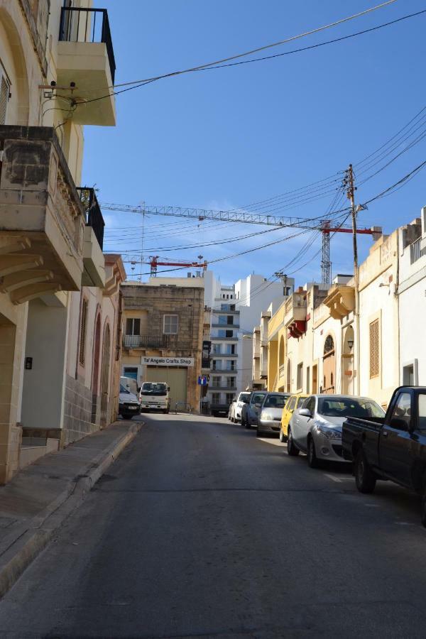 Mellieha Town Centre Bright & Spacious 3 Bedroom Apartment Eksteriør bilde