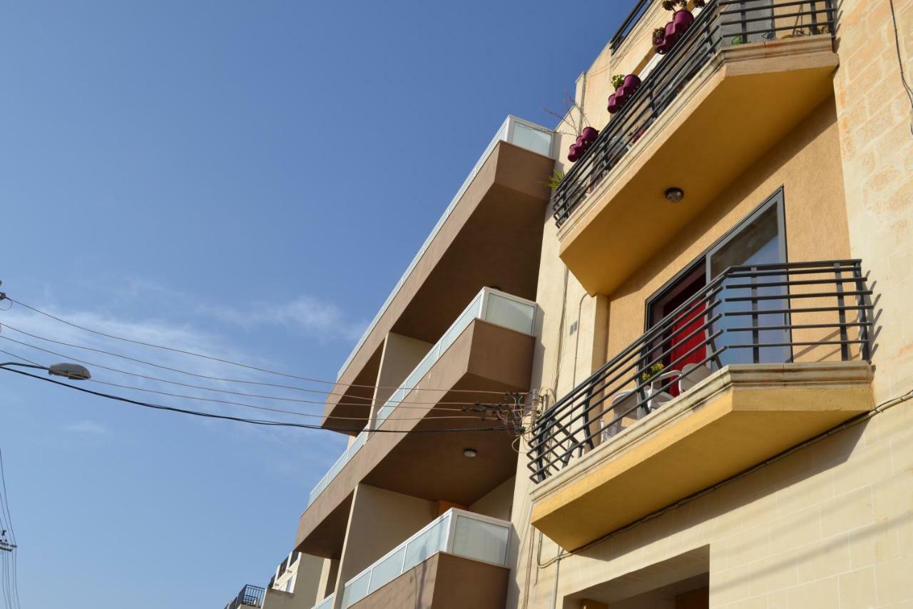 Mellieha Town Centre Bright & Spacious 3 Bedroom Apartment Eksteriør bilde