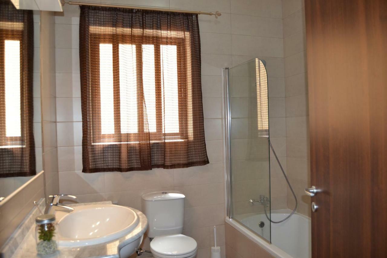 Mellieha Town Centre Bright & Spacious 3 Bedroom Apartment Eksteriør bilde