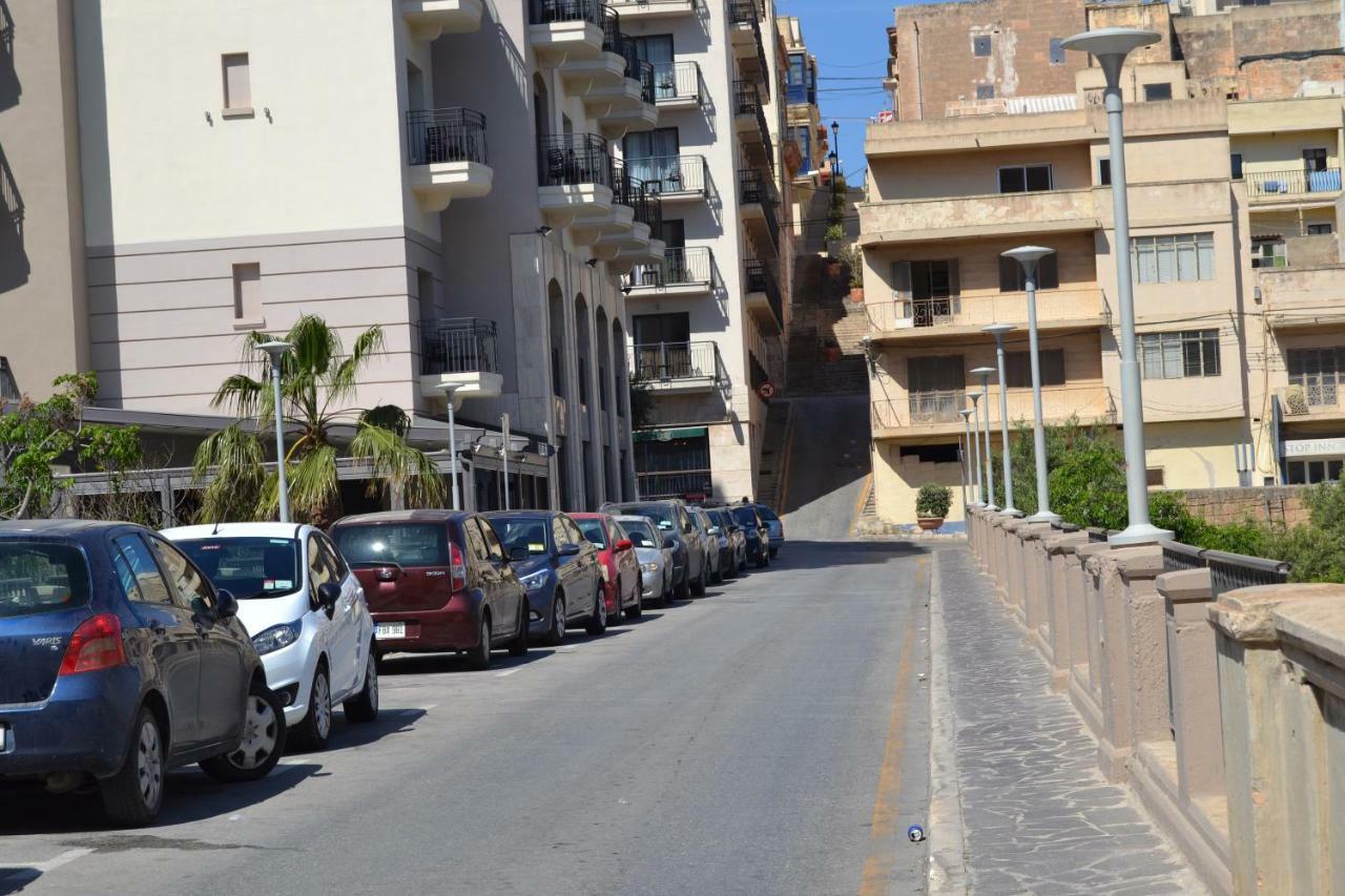 Mellieha Town Centre Bright & Spacious 3 Bedroom Apartment Eksteriør bilde